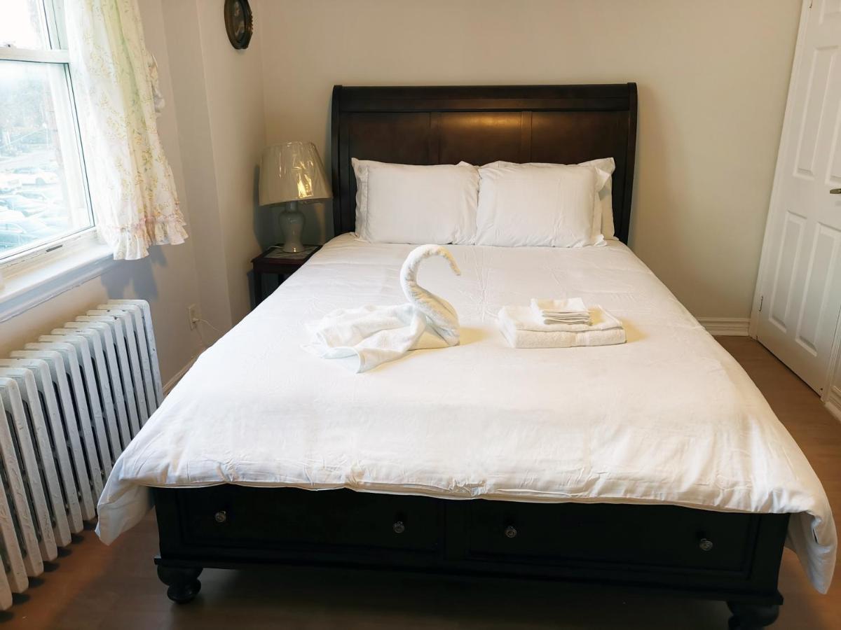 Cozy Private Rm Heart Of North York Free Parking Full Kitchen Close To Downtown Apartment Торонто Екстериор снимка