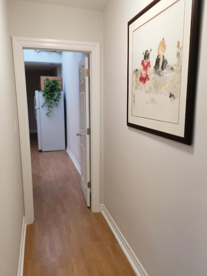 Cozy Private Rm Heart Of North York Free Parking Full Kitchen Close To Downtown Apartment Торонто Екстериор снимка