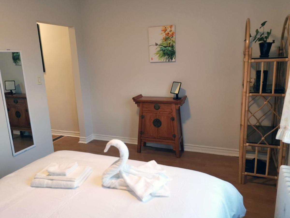 Cozy Private Rm Heart Of North York Free Parking Full Kitchen Close To Downtown Apartment Торонто Екстериор снимка